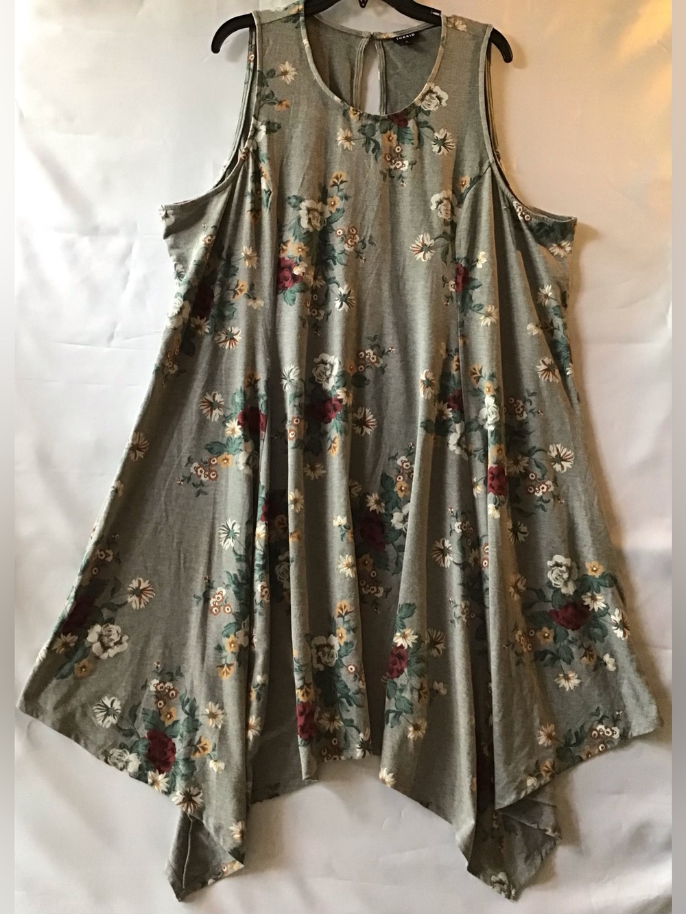 302 Torrid Gray, Green Floral  Swing Tunic